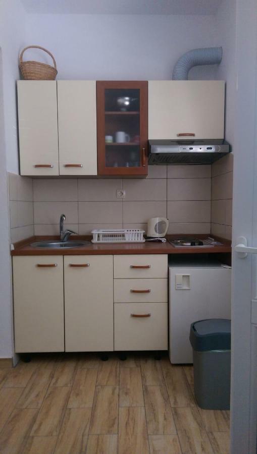 Apartmani Dina Makarska Eksteriør bilde