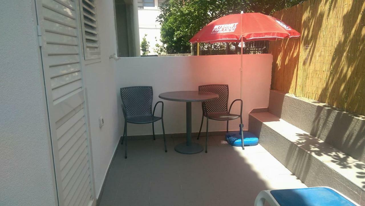 Apartmani Dina Makarska Eksteriør bilde