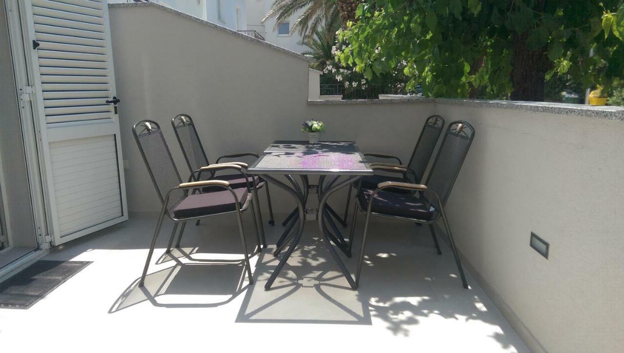 Apartmani Dina Makarska Eksteriør bilde