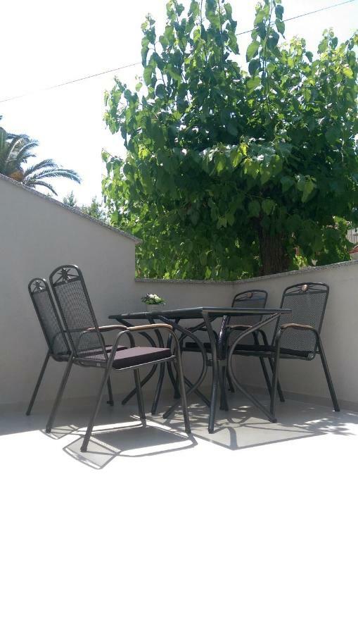 Apartmani Dina Makarska Eksteriør bilde