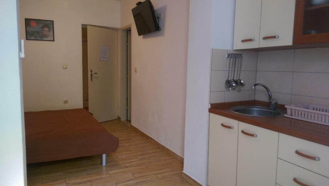 Apartmani Dina Makarska Eksteriør bilde