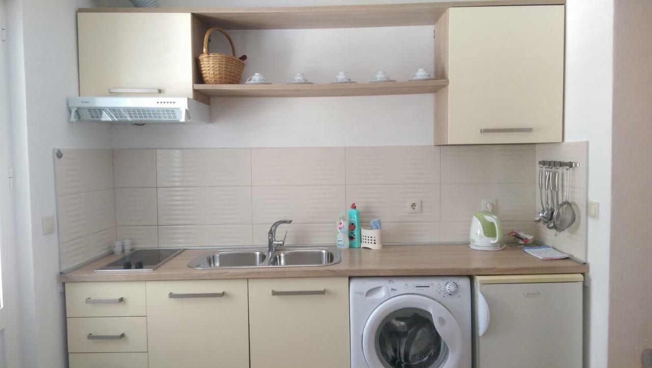 Apartmani Dina Makarska Eksteriør bilde