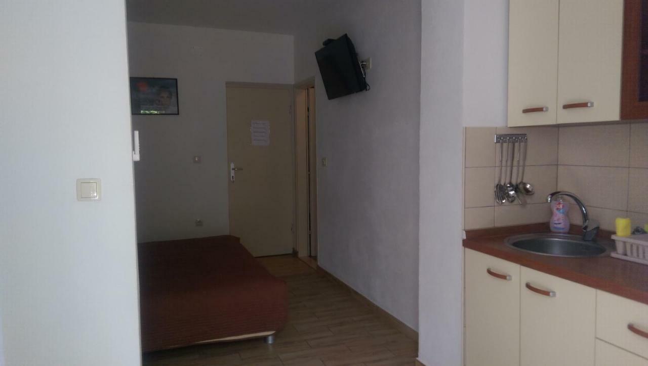 Apartmani Dina Makarska Eksteriør bilde