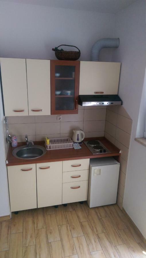 Apartmani Dina Makarska Eksteriør bilde