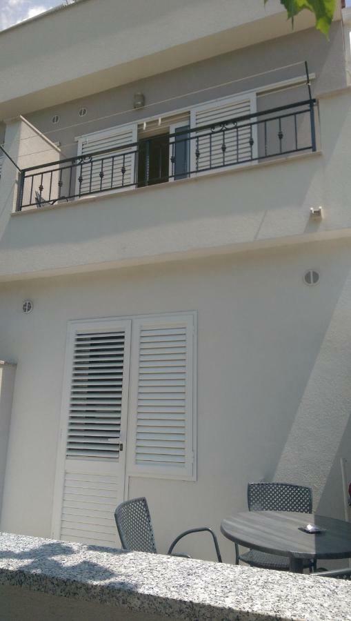 Apartmani Dina Makarska Eksteriør bilde